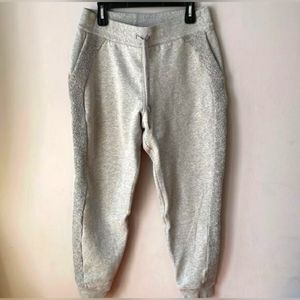 Size 4 Lululemon Scuba Jogger Sherpa Stripe - Heathered Core Light Grey